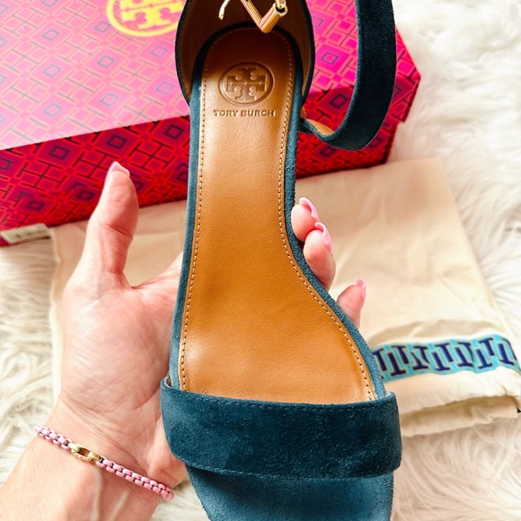 Gorgeous Tory Burch Blue Suede Kitten Espadrille - Picture 3 of 4